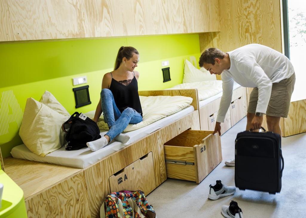 Zweibettzimmer mit Bad